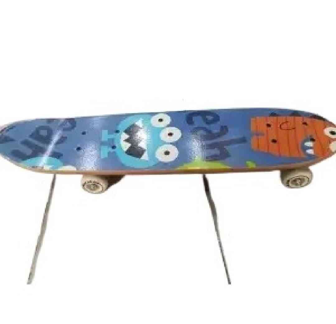 Skateboard – Durable Cruiser Board for Kids & Beginners